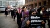 El movimiento #MeToo extendió sus denuncias desde el acoso sexual hasta el derecho al aborto y traspasó las fronteras de Estados Unidos.