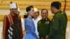 ဒုသမ္မတ(၂) ဒုသမ္မတ(၁) ဒေါ်အောင်ဆန်းစုကြည်နဲ့ တပ်မတော် အကြီးအကဲများ ပြည်ထောင်စုလွှတ်တော် သမ္မတ ကျန်းကျိမ်ပွဲ။ ( မတ် ၃၀၊ ၂၀၁၆)