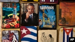 Venta de recuerdos para los turistas en La Habana.