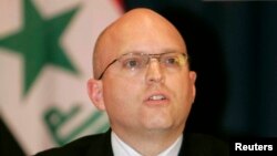Philip Reeker, el subsecretario de Estado en funciones para asuntos europeos y euroasiáticos, mantendrá una reunión a puerta cerrada.