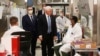 Pence alienta a pacientes recuperados de COVID-19 a donar sangre