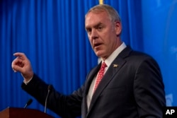 Secretario del Interior, Ryan Zinke.