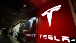 La Shanghai Gigafactory, en el este de China, apunta a fabricar automóviles Modelo 3 y Modelo Y con una capacidad anual de 250.000 vehículos.