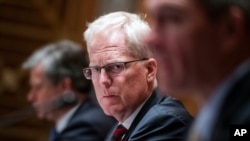 El exsecretario de Defensa de EE. UU., Christopher Miller, durante una audiencia en el Senado, el 24 de septiembre de 2020.