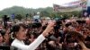 ၂၀၁၂ တုန်းက Mae La ဒုက္ခသည် စခန်းကို ဒေါ်အောင်ဆန်းစုကြည် သွားရောက်စဉ်
