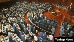 일본 중의원 본회의 현장. (자료사진)