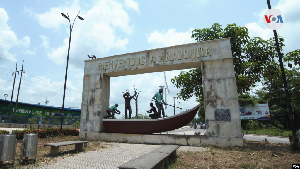 Arauquita se ha convertido en las &#250;ltimas semanas en el refugio de m&#225;s de seis mil migrantes venezolanos que huyen de la violencia y los enfrentamientos armados. 