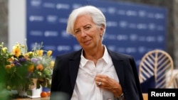 La directora gerente del FMI, Christine Lagarde, indicó que el intercambio de aranceles entre Estados Unidos y China frenará el crecimiento para ambos y también recortará algunos puntos para la economía global.