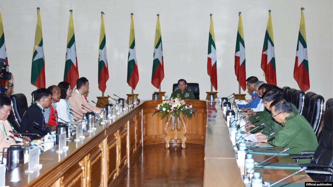 ဝ နဲ့ မိုင်းလား တို့ တပ်မတော်ကာကွယ်ရေးဦးစီးချုပ် နဲ့ တွေ့ဆုံ။ သတင်းဓာတ်ပုံ-Senior General Min Aung Hlaing 