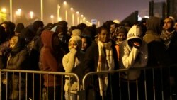 በኣማኢት ዝቑጸሩ ስደተኛታት ካብ ካሊ ይወጹ፡ ካልኦት ድማ ነቲ መስርሕ ይቓወሙ