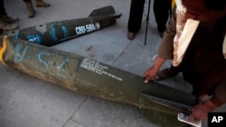 Desde el comienzo de los bombardeos encabezados por Arabia Saudí, en marzo de 2015, han muerto cerca de 7.000 personas y tres millones se han visto obligadas a dejar sus hogares, según datos de la ONU.