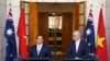 Thủ tướng Việt Nam Phạm Minh Chính và Thủ tướng Australia Anthony Albanese hôm 7/3/2024. (Photo by DAVID GRAY / AFP)