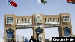  تيره ورځ پاک افغان سرحدي سيمه ژوب کې دافغان ځواکونو دډزو داولسي وگړو دوژل کيدو په پيښه ديوې پوښتنې ځواب کې دخارجه دفتر وياند وويل پاکستان په دغه پيښه ژوره انديښنه لري