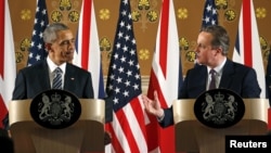 El presidente Barack Obama llegó el jueves a Gran Bretaña y este viernes se reunió con el primer ministro David Cameron, en el número 10 de Downing Street en Londres.