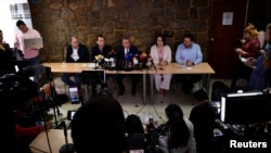 Gerardo Blyde Pérez, jefe de la delegación de la oposición de Venezuela, habla durante una conferencia de prensa en Caracas, Venezuela, el 20 de enero de 2023. REUTERS/Gaby Oraa
