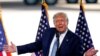 Trump habla con partidarios en estados clave para elecciones de noviembre