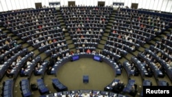 Miembros del Parlamento Europeo durante una votación en Francia en julio del 2019.