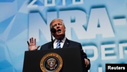 Tổng thống Donald Trump phát biểu tại một đại hội của Hiệp hội Súng trường Quốc gia (NRA) ở Dallas, bang Texas, ngày 4 tháng 5, 2018.