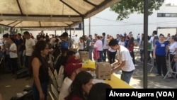 Miles de venezolanos votaron en el plebiscito de la oposición el domingo 16 de julio de 2017. Foto: Álvaro Algarra.