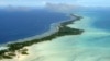Đảo Tarawa của Kiribati nhìn từ trên không. Nhóm công an Trung Quốc đang làm việc tại quốc đảo xa xôi này để tham gia vào việc trị an cộng đồng và chương trình cơ sở dữ liệu tội phạm.