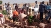 Yayin da ake jana'izar wasu mutane da 'yan bindiga suka kashe a arewacin Najeriya