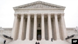 ARCHIVO - El edificio de la Corte Suprema se ve en Washington, el 30 de septiembre de 2022.