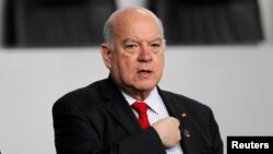 José Miguel Insulza subrayó que por más críticas que reciba la OEA no actuará en Venezuela.