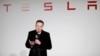 Tesla mejora su piloto automático