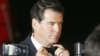 Diễn viên Mỹ Pierce Brosnan, người được biết tiếng với vai "Điệp viên 007" trong bộ phim James Bond. 