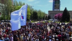 Ukraine Separatists Rally as Unity Backers Meet Putin Foe