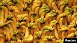 El mayor proveedor de bananas en Estados Unidos es vendida a dos compañías brasileñas.