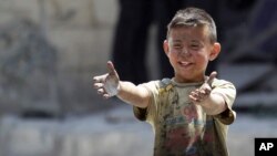 Las incursiones aéreas han causado la muerte y mutilaciones de un gran número de niños, dicen funcionarios de la ONU. 