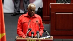 Eduardo dos Santos deve ser julgado, diz histórico do MPLA - 4:01