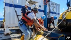 El barco de la armada estadounidense "Apache" ayudó en la búsqueda del carguero "El Faro", en octubre de 2015.