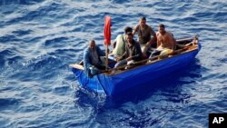 Los cubanos que previamente intentaron llegar a Estados Unidos sostienen que actualmente no tiene sentido hacer el viaje por el riesgo a ser deportados.