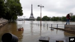 Reacciones encontradas de diversos grupos fueron el resultado del anuncio del presidente Donald Trump de que EE.UU. abandonará el acuerdo climático de París que obligaría a al país a reducir sus emisiones totales de gases de efecto invernadero. (Foto archivo)