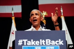 El expresidente Barack Obama habla a votantes demócratas mientras hace campaña en apoyo de los candidatos del Partido al Congreso de California, el sábado 8 de septiembre de 2018 en Anaheim, California (AP Photo / Ringo H.W. Chiu)