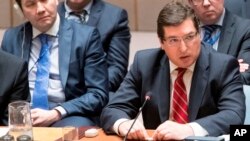 Vladimir Safronkov, portavoz adjunto de la Federación de Rusia, habla durante una reunión del Consejo de Seguridad sobre la situación en Siria, el viernes 7 de abril de 2017 en la sede de las Naciones Unidas.