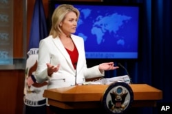 Vocera del Departamento de Estado, Heather Nauert.
