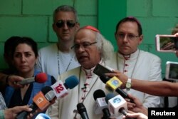 El cardenal católico Leopoldo Brenes habla durante una conferencia de prensa en la Catedral Metropolitana en Managua, Nicaragua el 14 de julio de 2018. REUTERS / Oswaldo Rivas.
