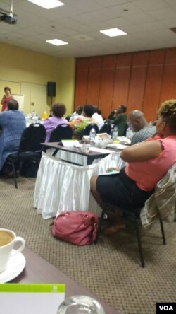 Inhlanganiso ezizimele zodwa ziyenze uphenyo lolu.