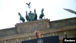 El dicurso de Obama ante la Puerta de Brandemburgo marcó el inicio de las celebraciones por los 50 años del discurso del presidente Kennedy.