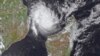 O ciclone Chido sobre Mayotte (C), a oeste de Madagáscar e a leste de Moçambique. Imagem de satélite, 14 dezembro 2024