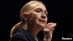 Varias encuestas le dan a Clinton una abrumadora ventaja entre los demócratas sobre el vicepresidente Joe Biden.