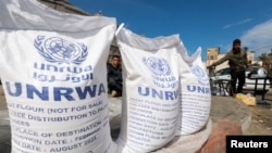 Hàng cứu trợ của UNRWA.