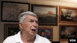 Posada Carriles intentó desde su posición como agente de la CIA desestabilizar el gobierno de Fidel Castro.