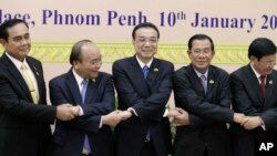 中国国务院总理李克强与越南、泰国、柬埔寨、老挝以及缅甸领导人在柬埔寨首都金边会晤(2018年1月10日)