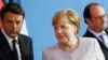 German Chancellor Angela Merkel (C), French President Francois Hollande (R) and Italian Prime Minister Matteo Renzi attend a news conference at the chancellery during discussions on the outcome of the Brexit in Berlin, Germany, June 27, 2016. 