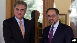 د افغانستان خارجه وزیر صلاح الدین رباني او د پاکستان خارجه وزیر شاه محمود قریشي