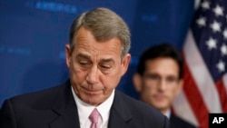 Boehner dijo que la inmigración ilegal de menores de edad que llegan solos puede dar paso a una crisis humanitaria. 